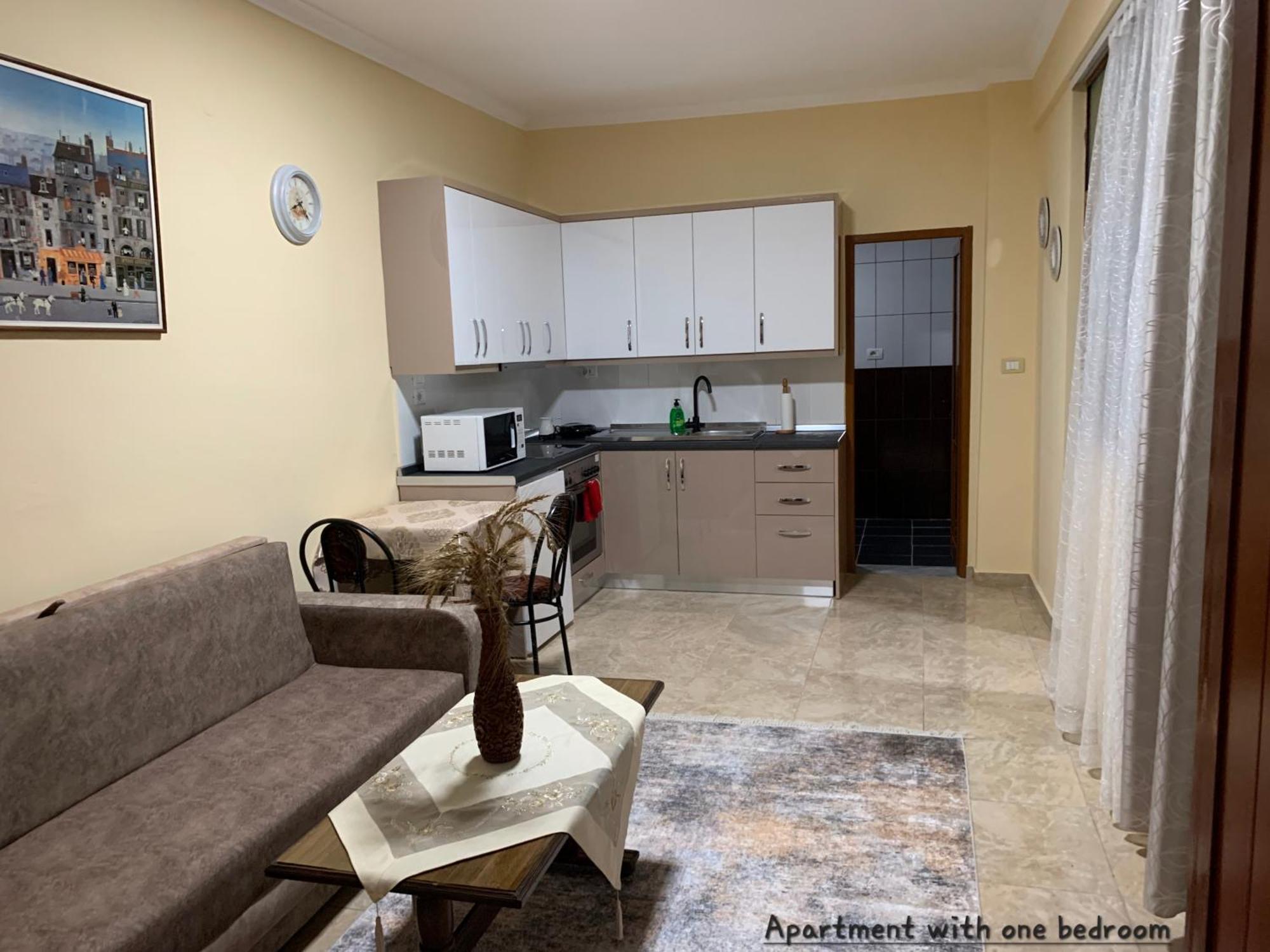 Vila Spaho Korce Exterior foto